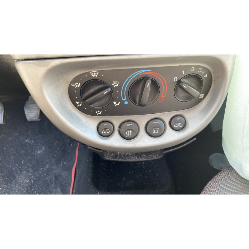 Poignee porte avant droit FORD KA 1 Photo n°19