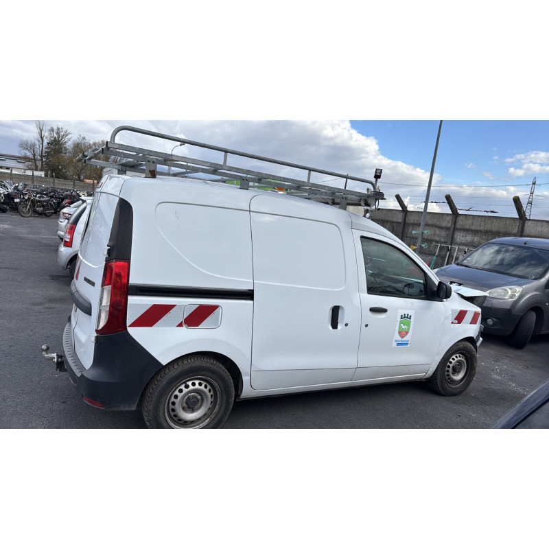Vitre avant gauche DACIA DOKKER Photo n°16