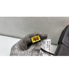 Pretensionneur de ceinture avant droit OPEL MERIVA B