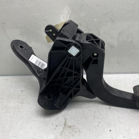 Pedale d'embrayage PEUGEOT 208 2
