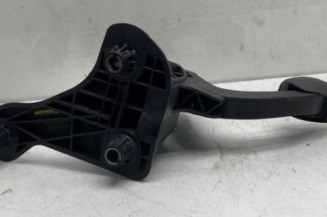 Pedale d'embrayage PEUGEOT 208 2