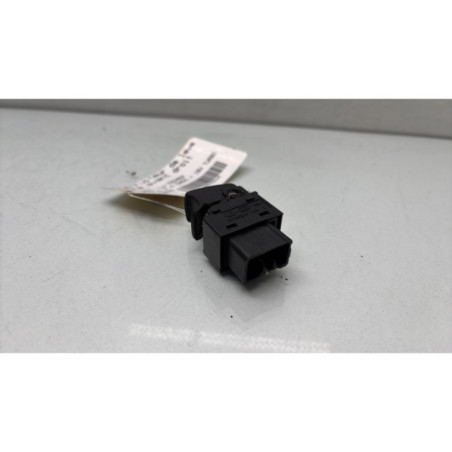 Interrupteur de leve vitre avant droit HYUNDAI TUCSON 1