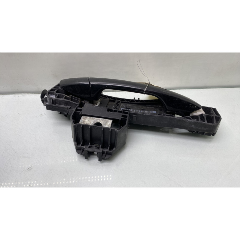 Poignee porte arriere droit MERCEDES CLASSE A 176 Photo n°2