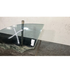 Vitre avant gauche MERCEDES CLASSE A 176