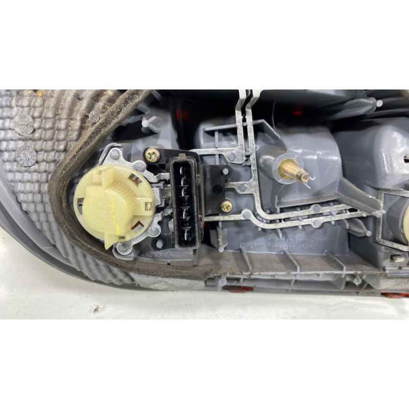Feu arriere principal droit (feux) TOYOTA YARIS 1 Photo n°5