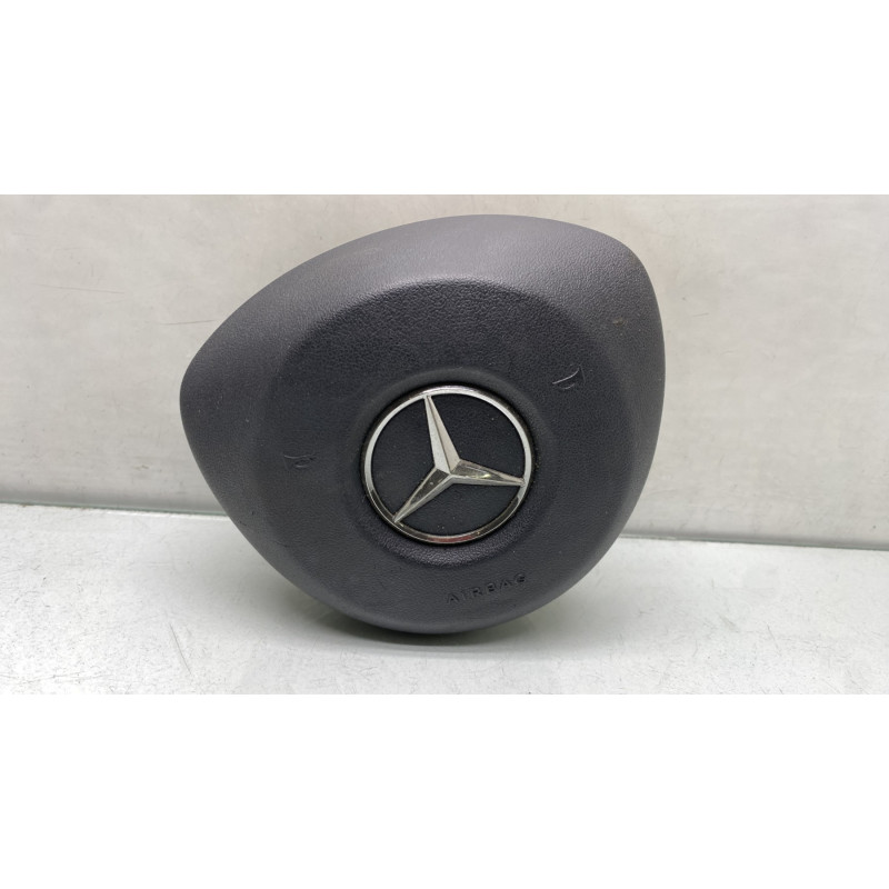Air bag conducteur MERCEDES CLASSE A 176 Photo n°2