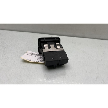 Poignee electrique frein a main MERCEDES CLASSE A 176