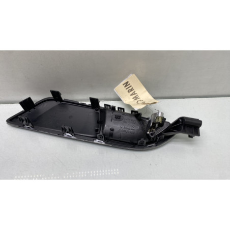 Poignee interieur avant droit MERCEDES CLASSE A 176