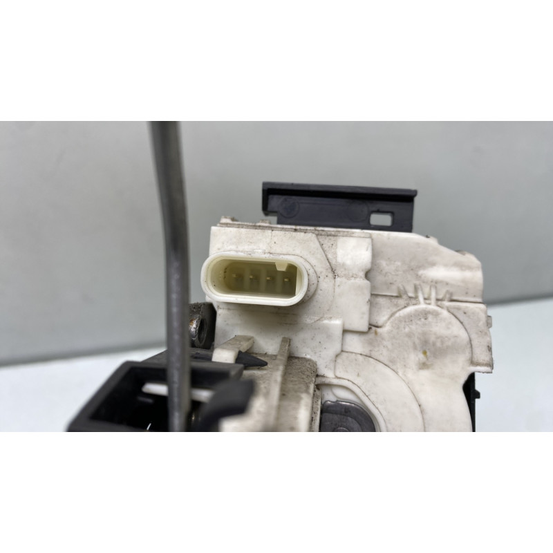 Serrure avant gauche MERCEDES CLASSE A 176 Photo n°4
