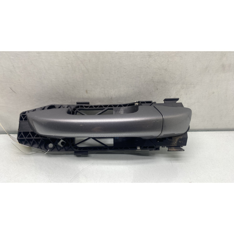 Poignee porte arriere gauche VOLKSWAGEN GOLF 6 Photo n°1