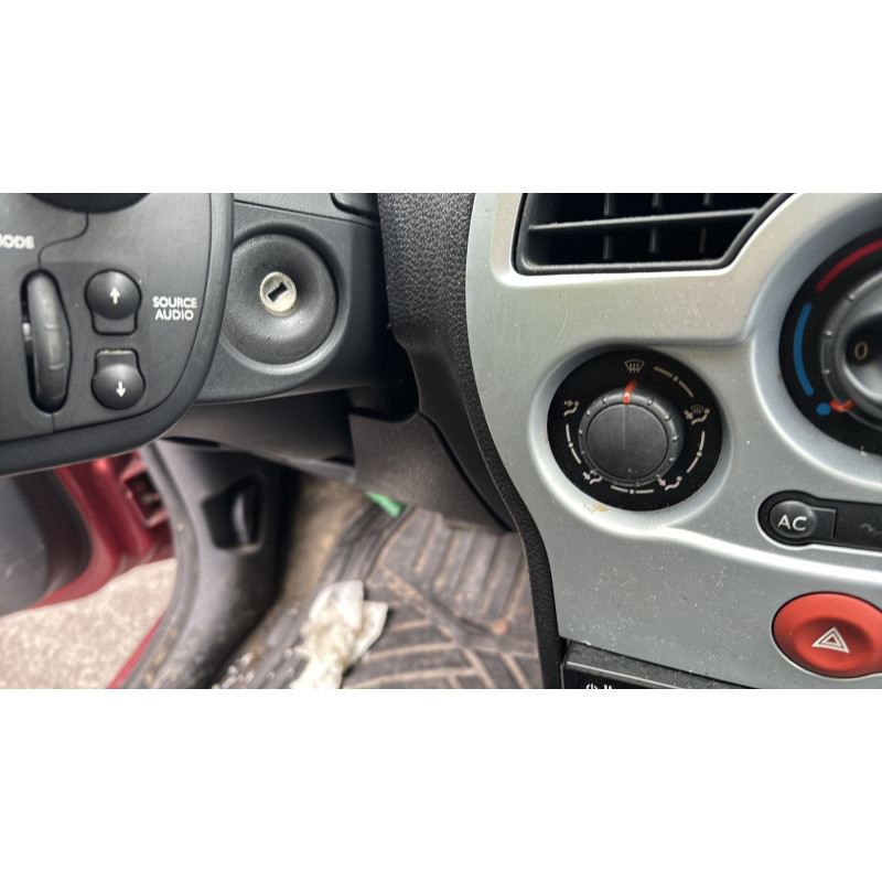 Poignee interieur avant gauche RENAULT MODUS Photo n°20