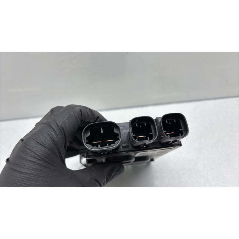 Porte fusible RENAULT MEGANE 3 Photo n°3