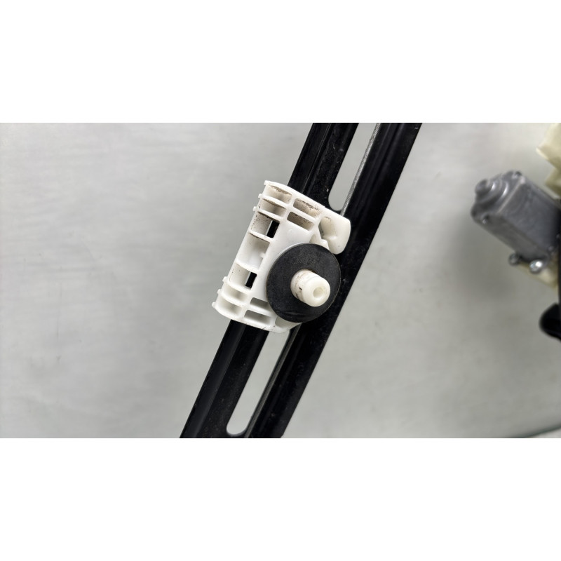 Leve vitre electrique avant gauche CITROEN C4 PICASSO 2 Photo n°4
