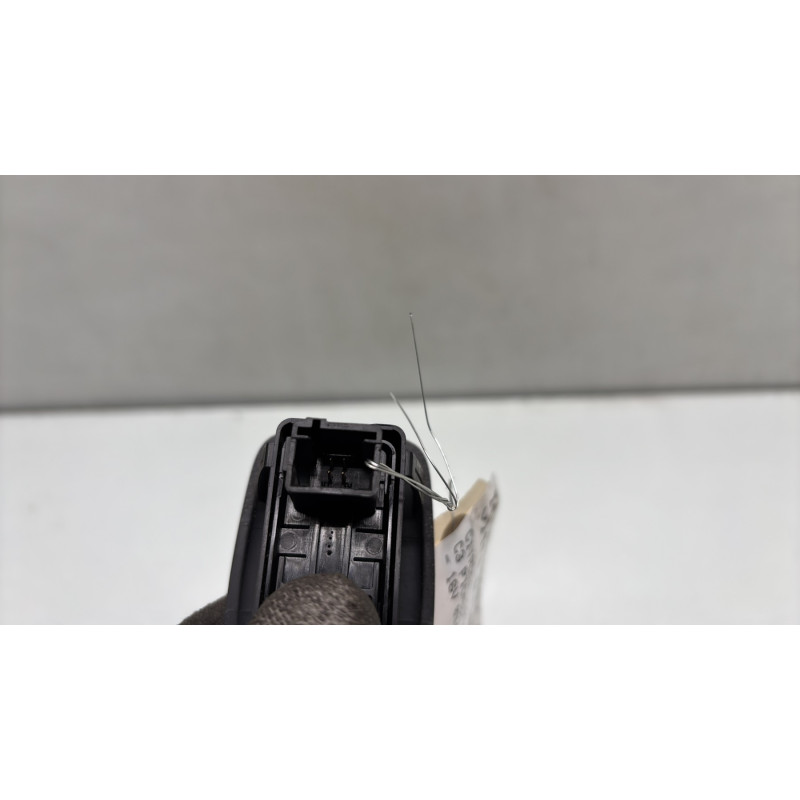 Interrupteur de leve vitre arriere gauche CITROEN C3 PICASSO Photo n°3