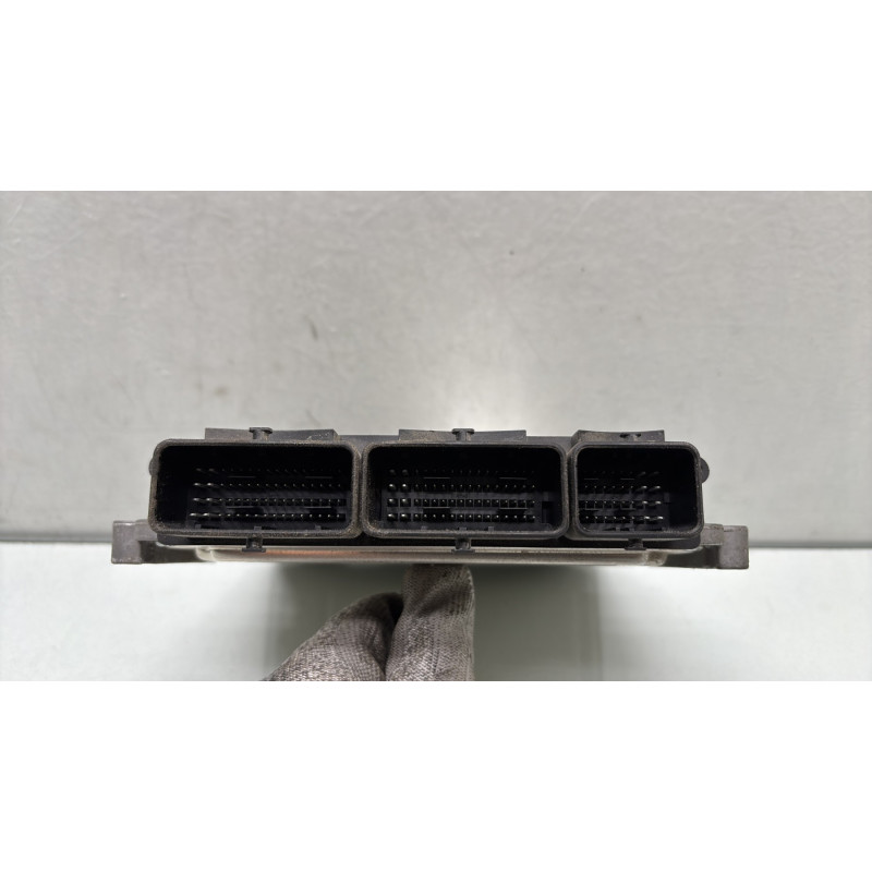 Calculateur moteur RENAULT SCENIC 3 Photo n°3