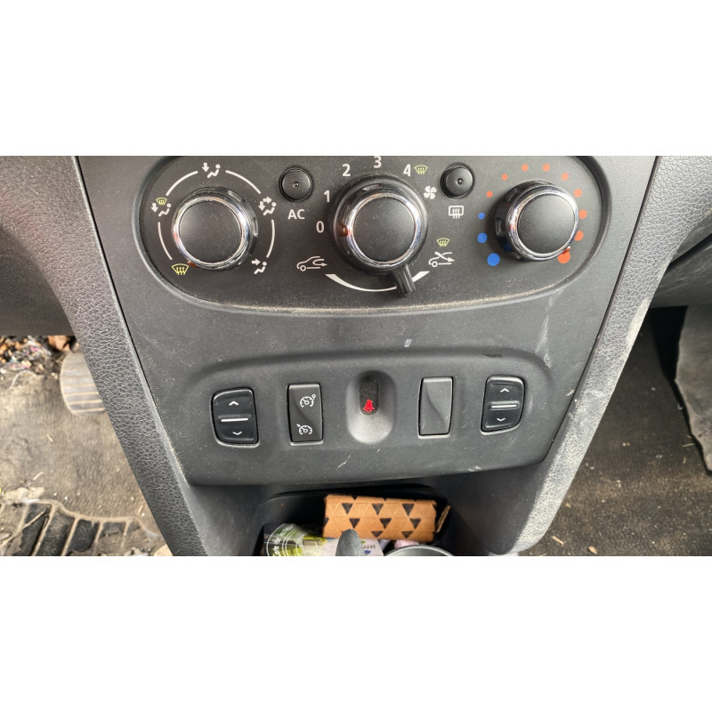 Arret de porte arriere droit DACIA LOGAN MCV 2 Photo n°19