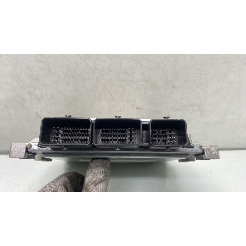 Calculateur moteur FORD FOCUS 2 Photo n°3
