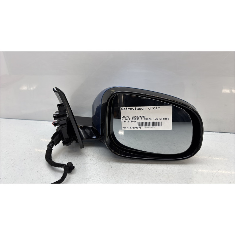 Retroviseur droit VOLVO V 40 2 Photo n°1