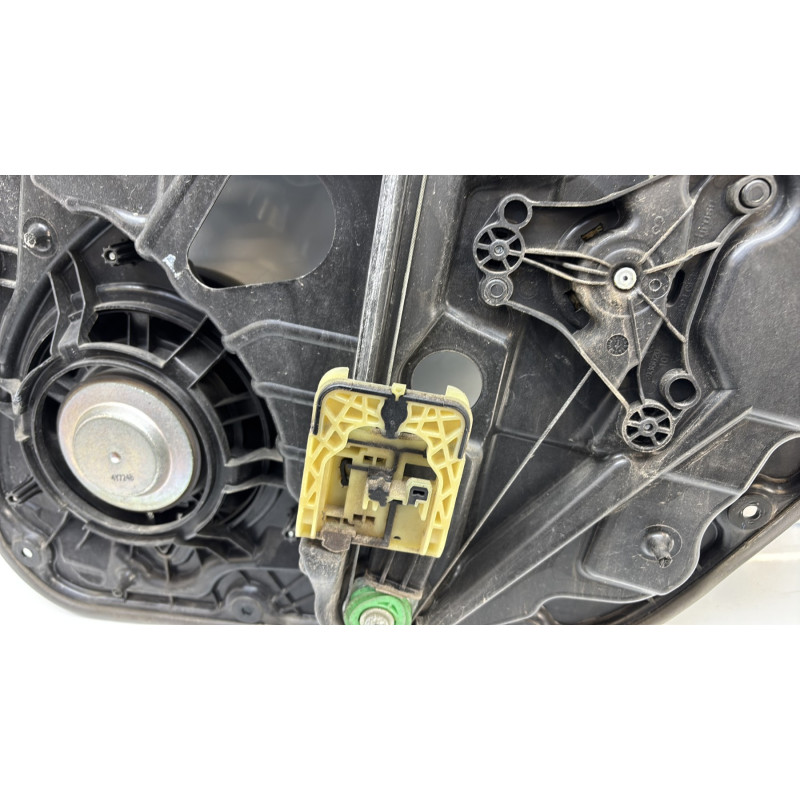 Leve vitre electrique arriere gauche VOLVO V 40 2 Photo n°6