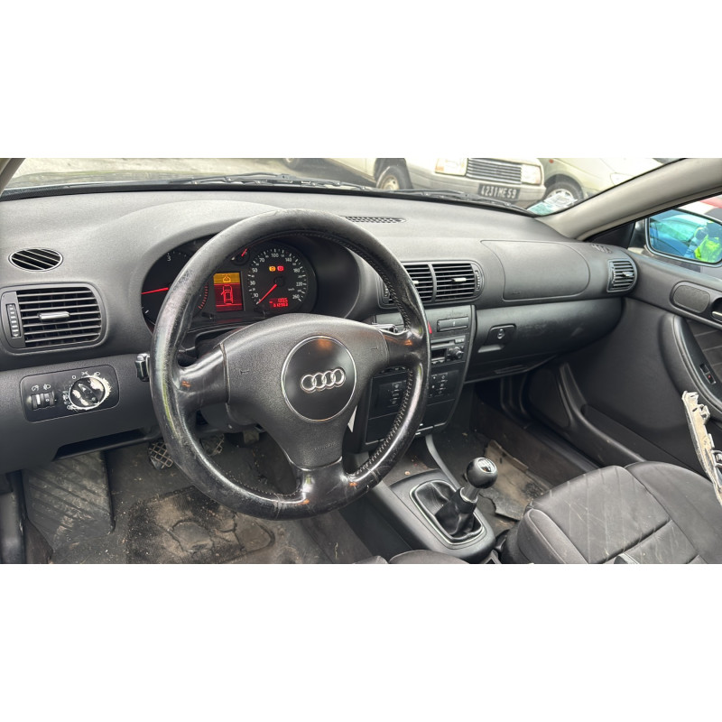 Porte avant gauche AUDI A3 1 Photo n°18