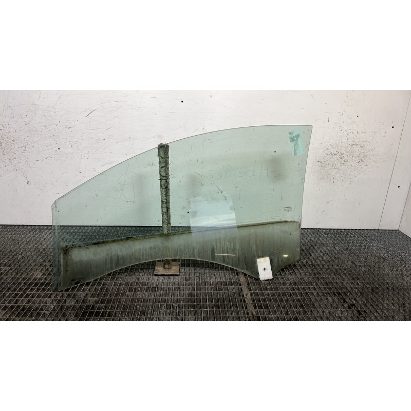 Vitre avant droit RENAULT LAGUNA 3 Photo n°4