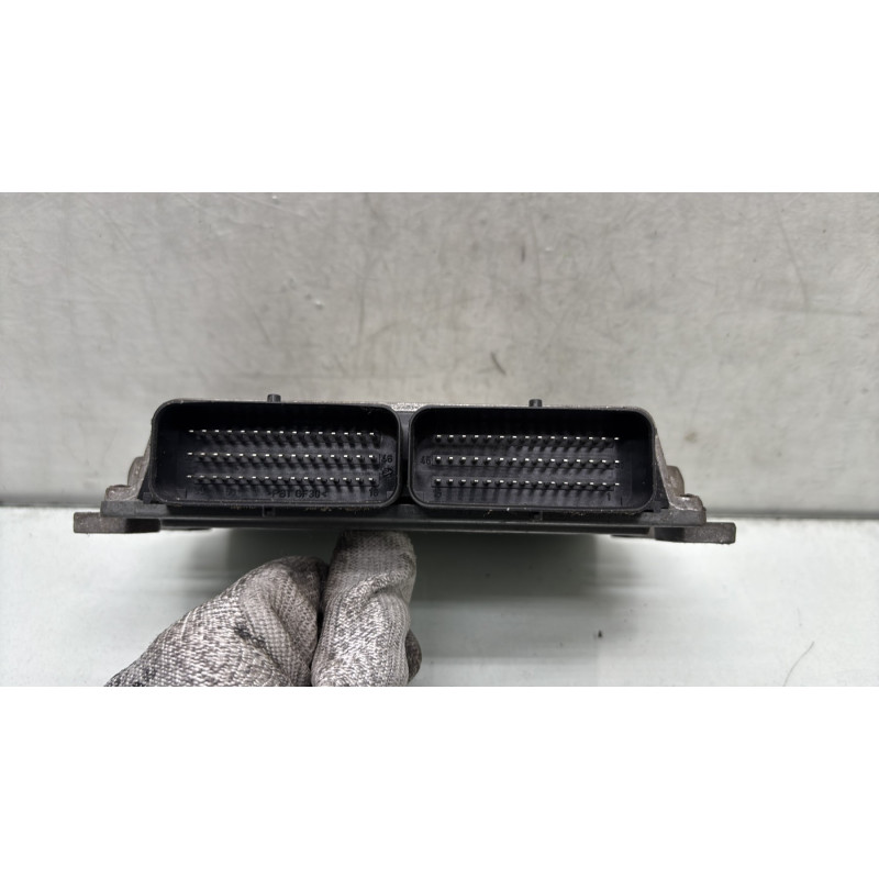 Calculateur moteur DACIA SANDERO 1 Photo n°3