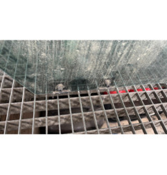 Vitre arriere droit RENAULT CLIO 4
