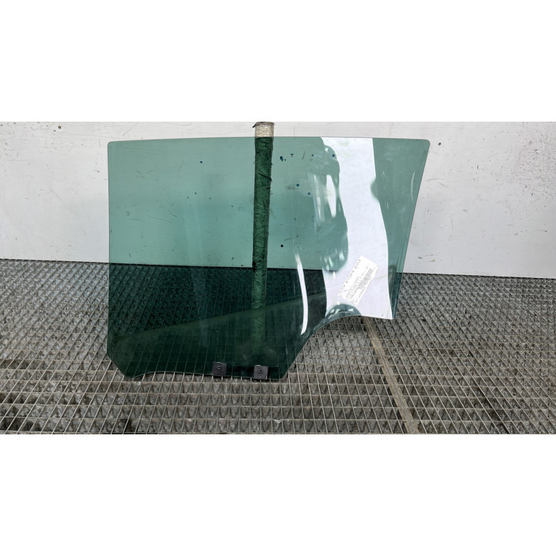 Vitre arriere droit RENAULT CLIO 4 Photo n°5