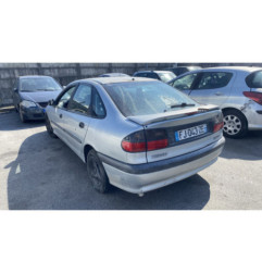 Bandeau de feu malle/hayon RENAULT LAGUNA 1