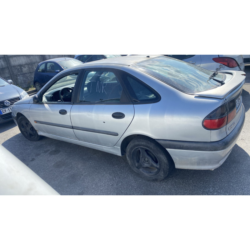 Bandeau de feu malle/hayon RENAULT LAGUNA 1 Photo n°15