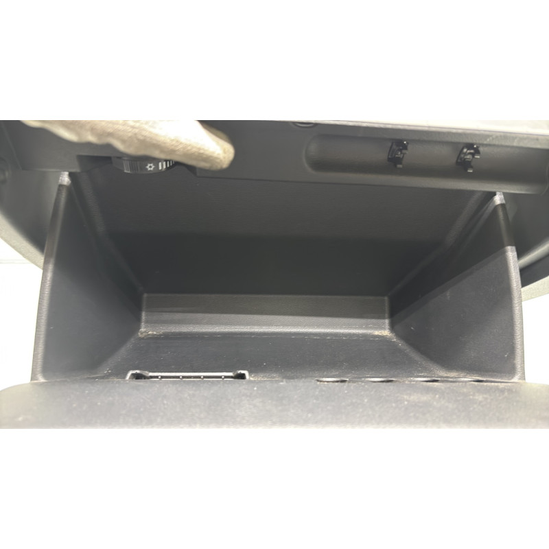 Boite a gants VOLKSWAGEN TOURAN 3 Photo n°3