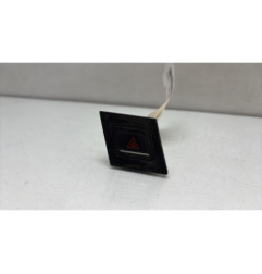 Bouton de warning VOLKSWAGEN TOURAN 3 Photo n°1