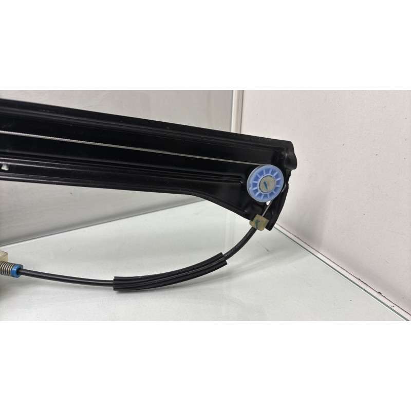 Leve vitre electrique avant droit VOLKSWAGEN TOURAN 3 Photo n°5