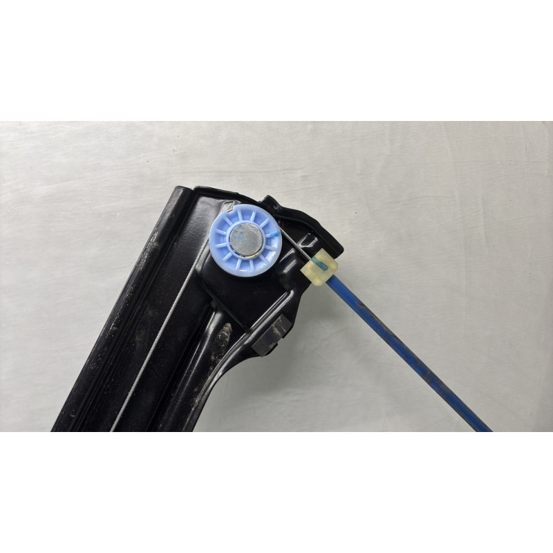 Leve vitre electrique avant gauche VOLKSWAGEN TOURAN 3 Photo n°5