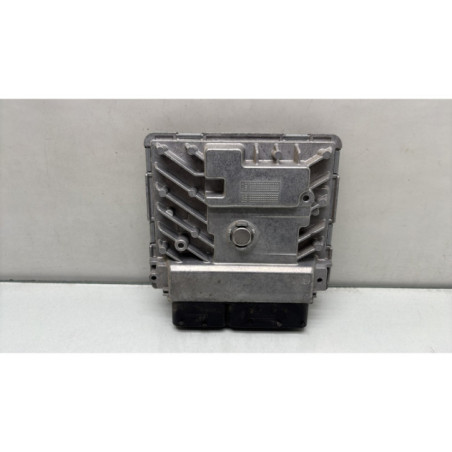 Calculateur moteur VOLKSWAGEN TOURAN 3 Photo n°1