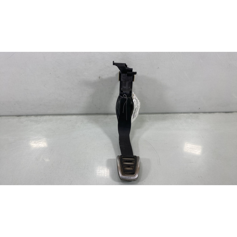Pedale d'embrayage VOLKSWAGEN TOURAN 3 Photo n°1