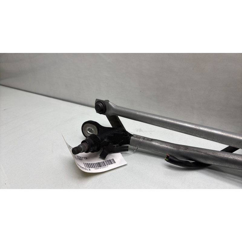 Moteur essuie glace avant BMW SERIE 1 E87 Photo n°3
