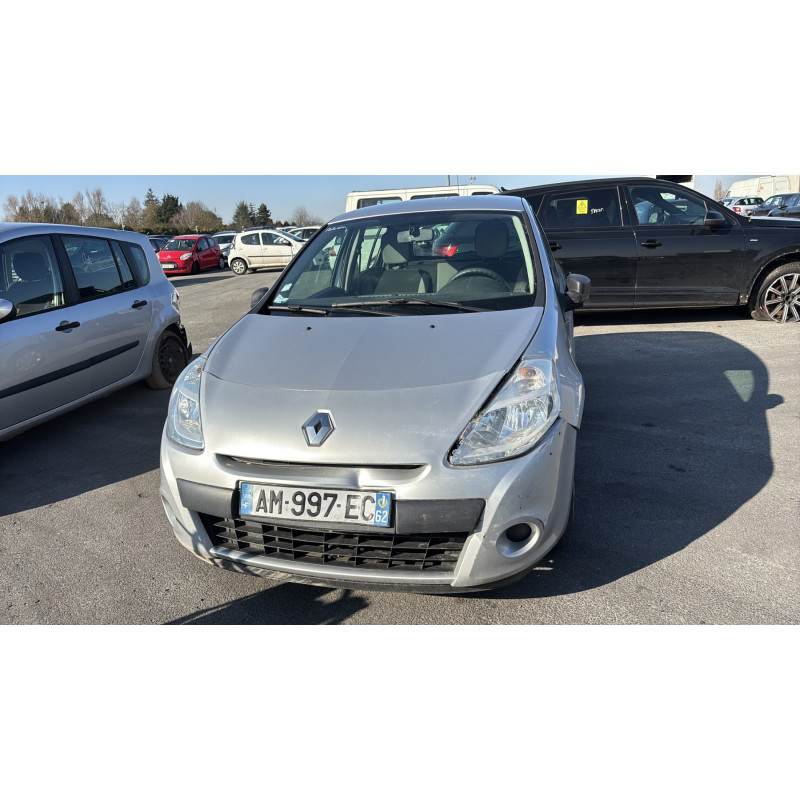 Vitre arriere gauche RENAULT CLIO 3 Photo n°14