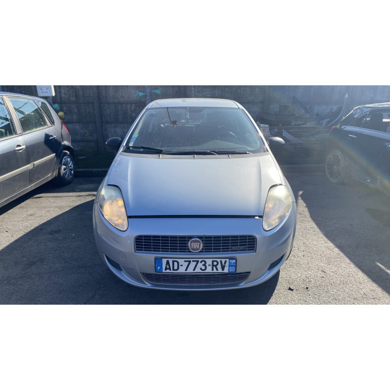 Capot FIAT GRANDE PUNTO Photo n°20