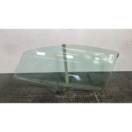 Vitre avant gauche FIAT GRANDE PUNTO Photo n°1