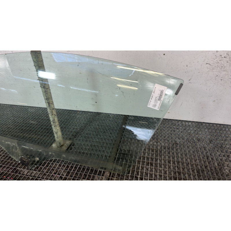 Vitre avant gauche FIAT GRANDE PUNTO Photo n°3