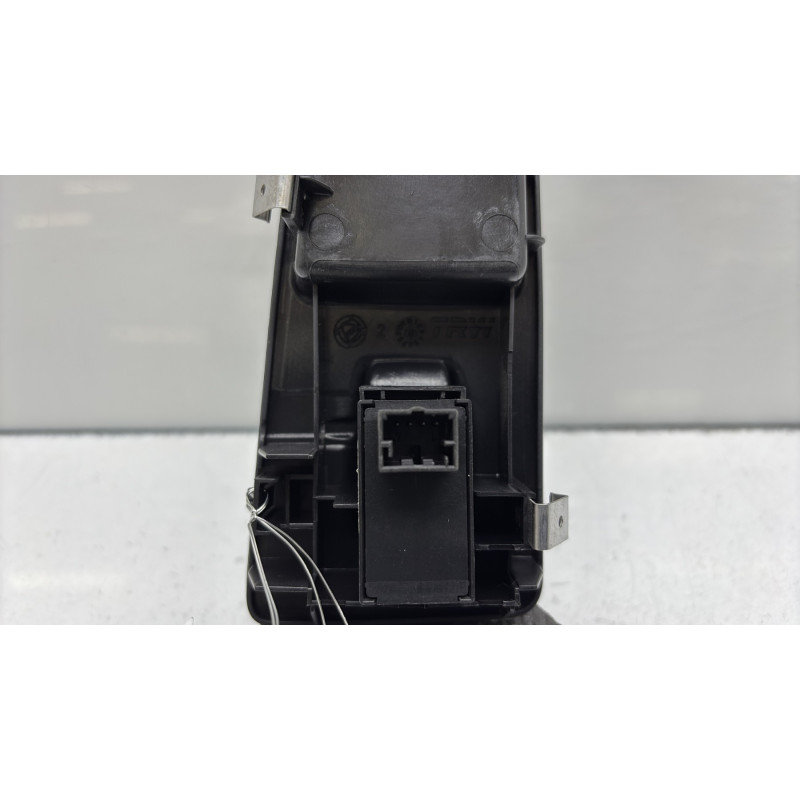 Interrupteur de leve vitre avant droit FIAT GRANDE PUNTO Photo n°5