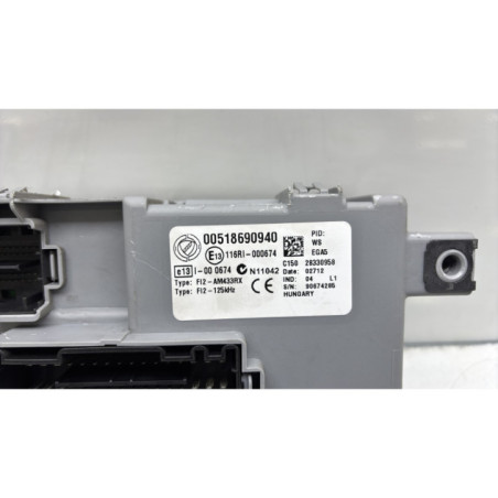 Porte fusible FIAT GRANDE PUNTO Photo n°1