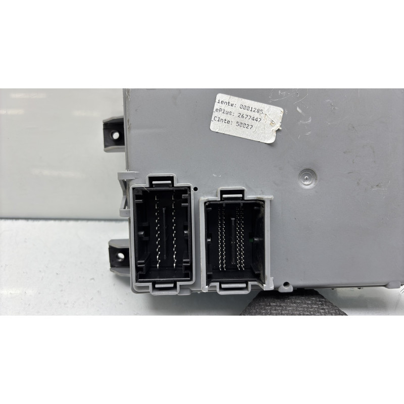 Porte fusible FIAT GRANDE PUNTO Photo n°5