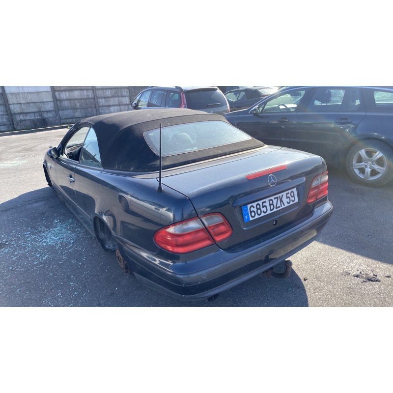 Feu arriere principal droit (feux) MERCEDES CLASSE CLK 208 Photo n°9