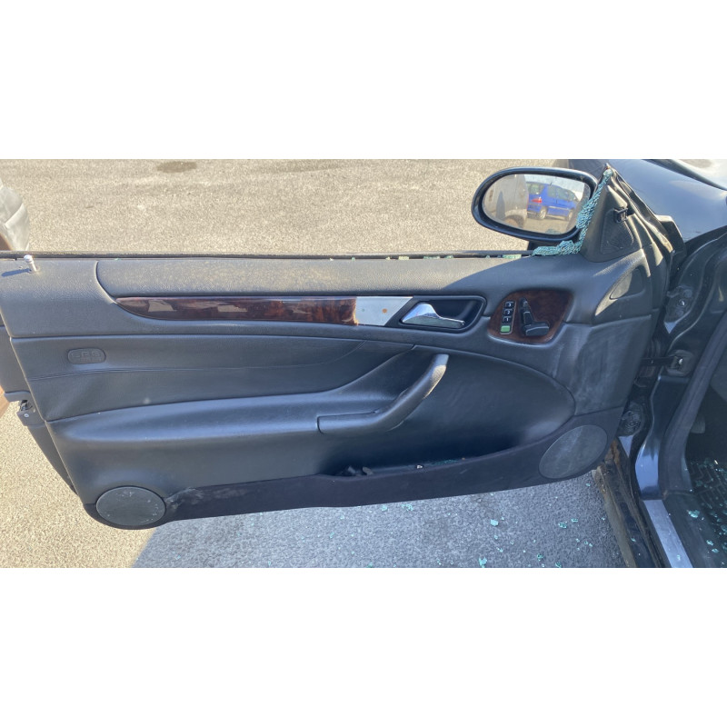 Feu arriere principal droit (feux) MERCEDES CLASSE CLK 208 Photo n°14