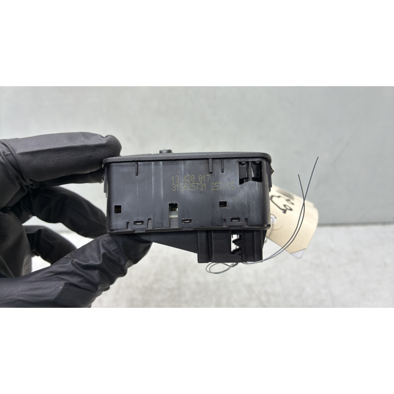 Interrupteur de leve vitre avant gauche OPEL CORSA E Photo n°2