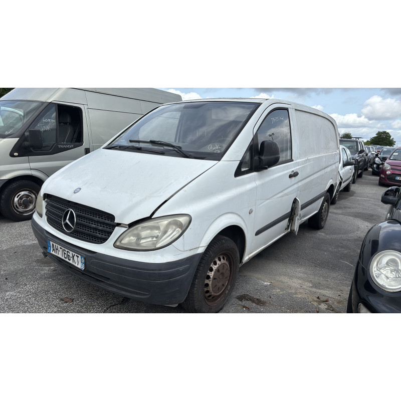 Poignee porte avant gauche MERCEDES VITO 639 Photo n°4