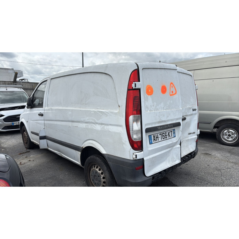 Poignee porte avant gauche MERCEDES VITO 639 Photo n°7