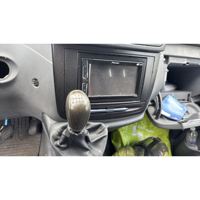 Poignee porte avant gauche MERCEDES VITO 639 Photo n°20